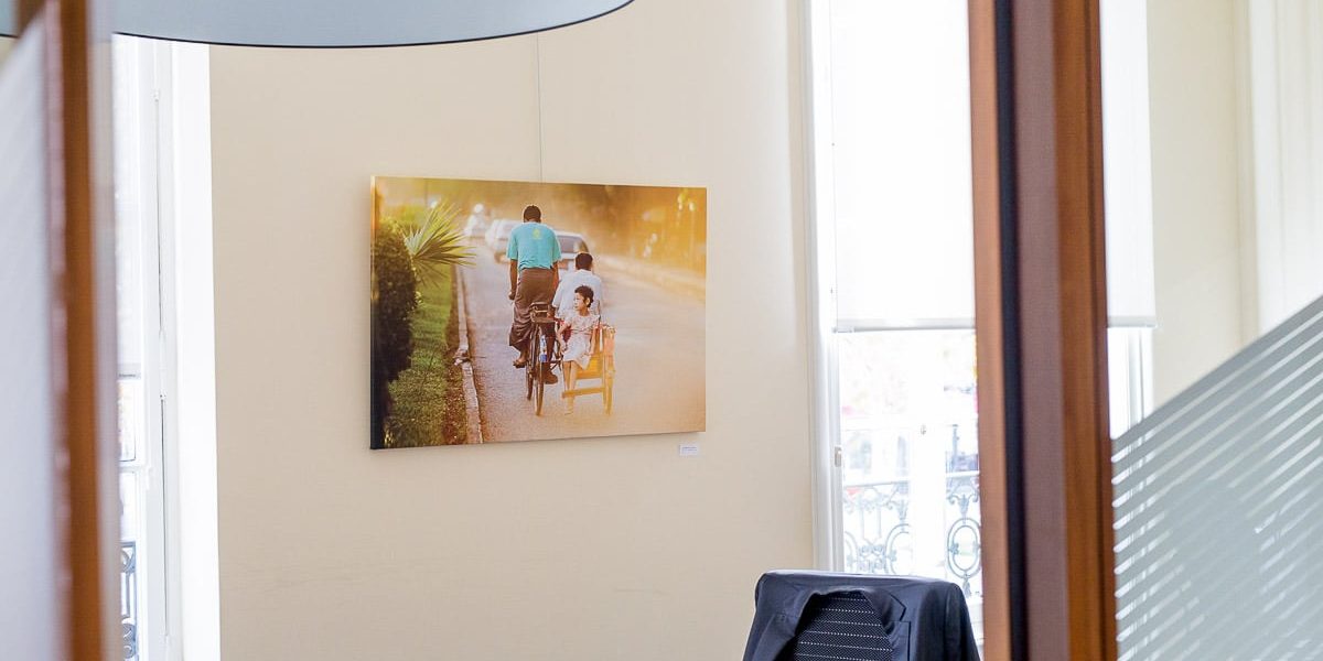 Une exposition du photographe Lyon fine art corporate qui réalise des portraits et des images d'entreprise en Auvergne Rhône Alpes