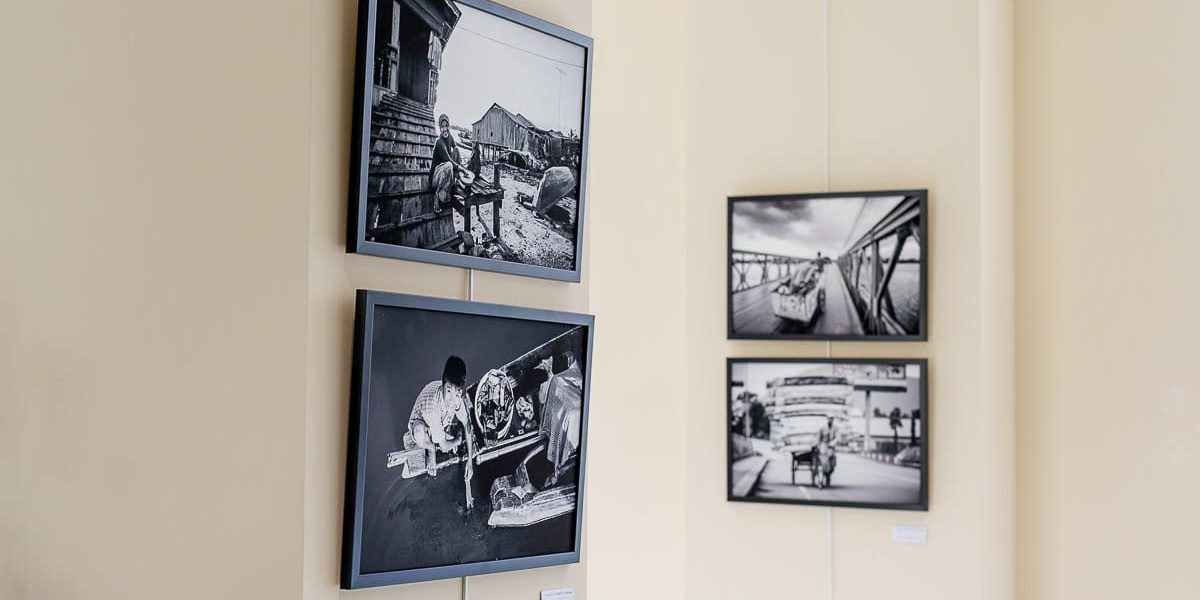 Une exposition du photographe Lyon fine art corporate qui réalise des portraits et des images d'entreprise en Auvergne Rhône Alpes